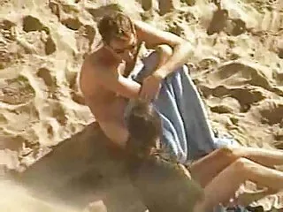 Hot հասուն կարմրահեր Sable Renae Bounces on Grandpas Hard Rod
